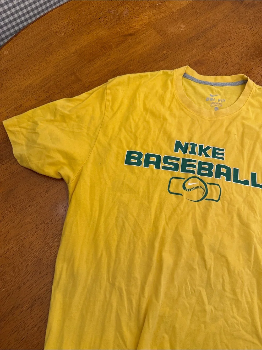 Nike Yellow Baseball Graphic Tee with Green Logo xl